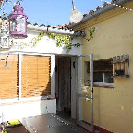Naturalia: La Casita Con Patio Caces Eksteriør billede